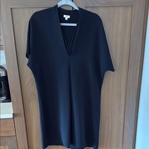 Elegant navy V-Neck Dress